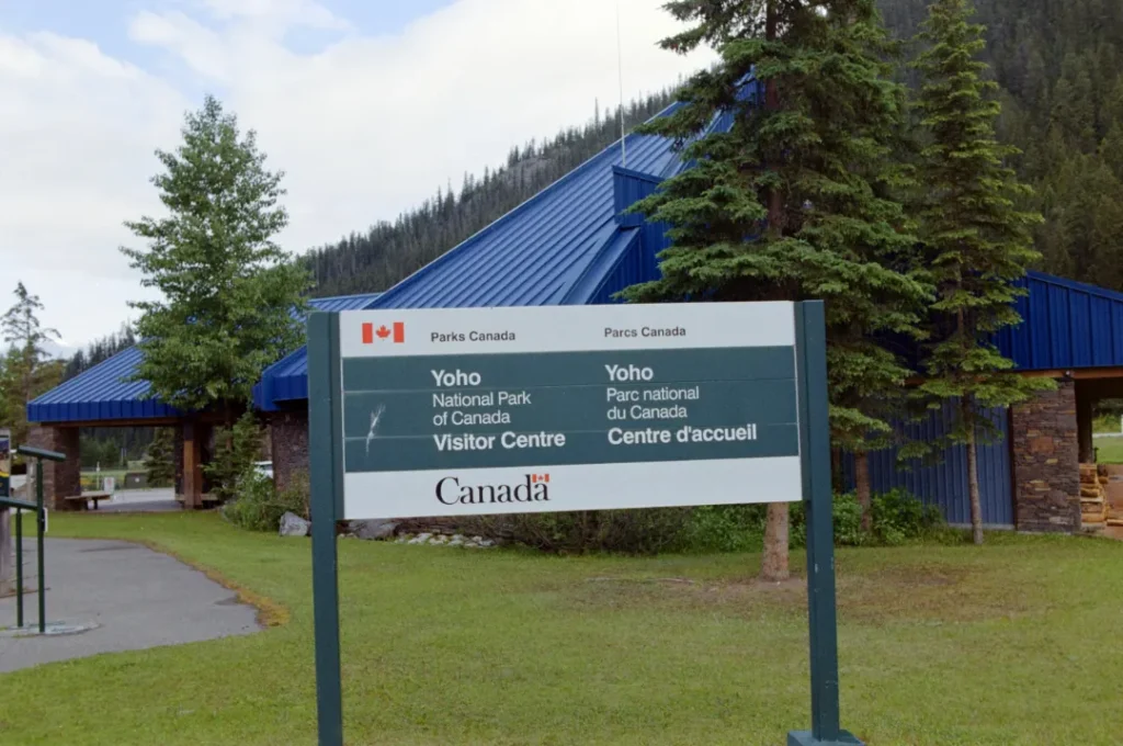 Wonderful Life by Stephen Jay Gould book summary and review yoho natioinal park